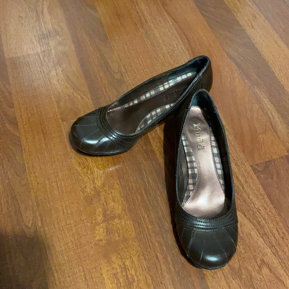 COPY - Size 7 Mudd brown heels